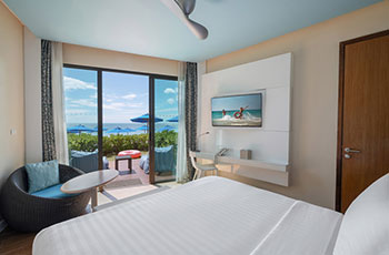 Deluxe Beachfront