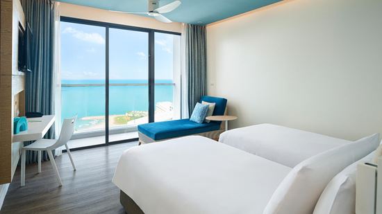 Deluxe Ocean View Twin